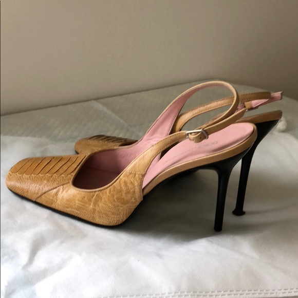 Shoes - Picture 3 of 4